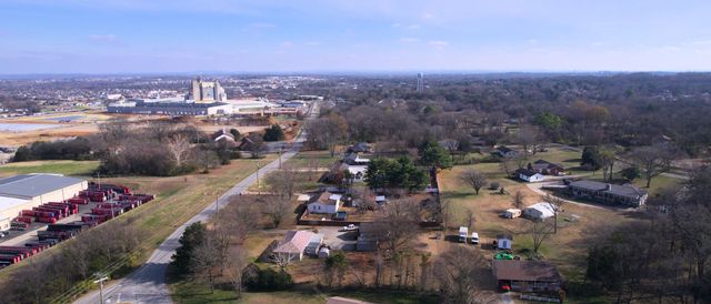 291 Old Waldron Rd, La Vergne, TN 37086