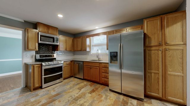 291 Old Waldron Rd, La Vergne, TN 37086