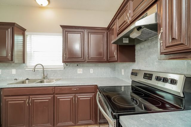 8024 Mourning Dove Drive, Arlington, TX 76002