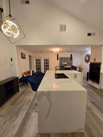 1802 Clover Trail, Richardson, TX 75081