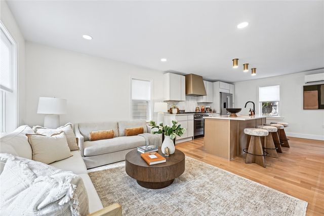 240 Power Street, Providence, RI 02906
