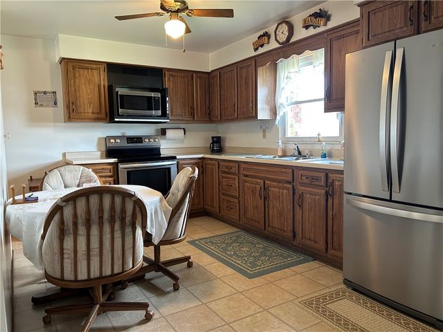 356 Third St, Smithton, PA 15479