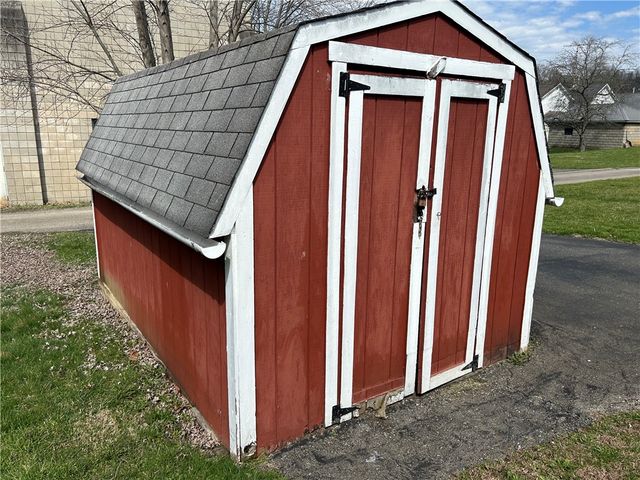 356 Third St, Smithton, PA 15479