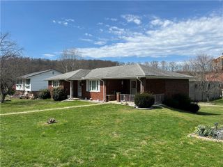 356 Third St, Smithton, PA 15479