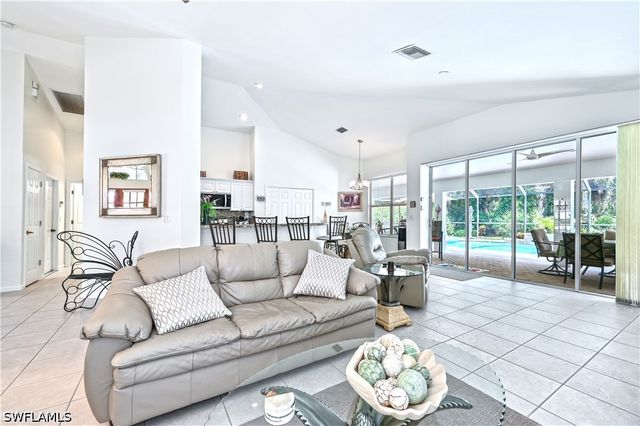 6453 Autumn Woods BLVD, Naples, FL 34109