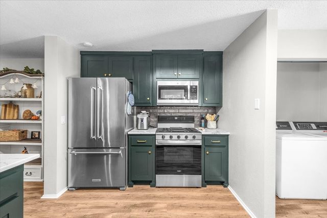 1309 N Elm Street, Weatherford, TX 76086