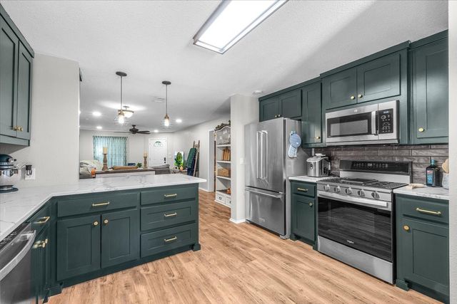 1309 N Elm Street, Weatherford, TX 76086