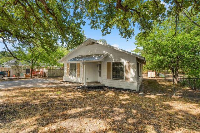 1309 N Elm Street, Weatherford, TX 76086
