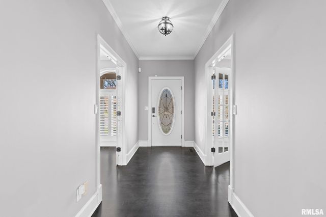 804 FAIRFAX Court, Springfield, IL 62702