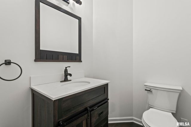 804 FAIRFAX Court, Springfield, IL 62702