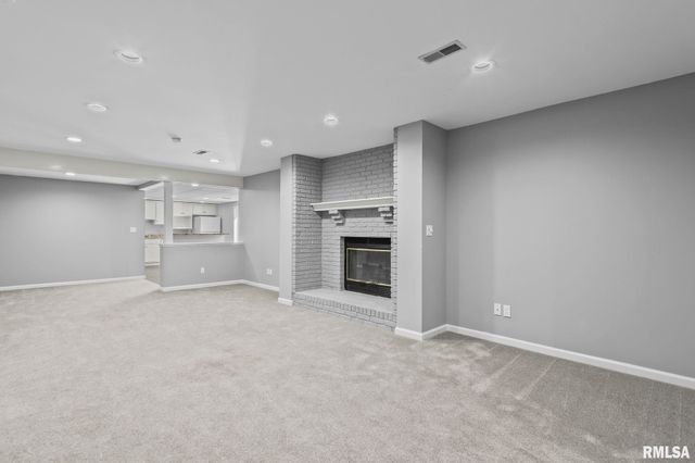 804 FAIRFAX Court, Springfield, IL 62702