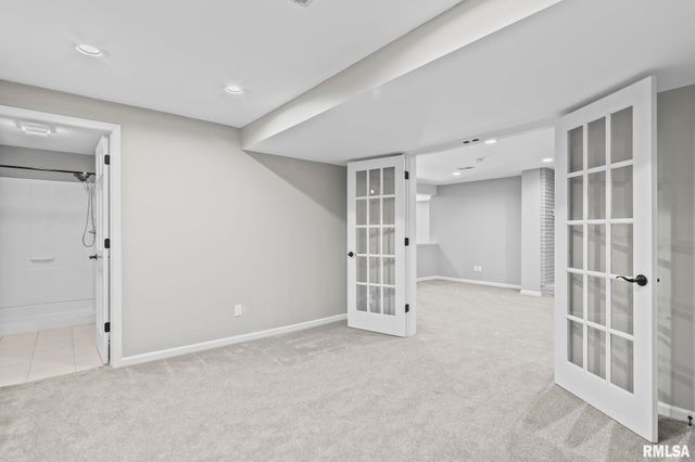 804 FAIRFAX Court, Springfield, IL 62702