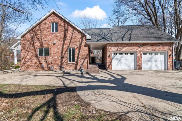 804 FAIRFAX Court, Springfield, IL 62702