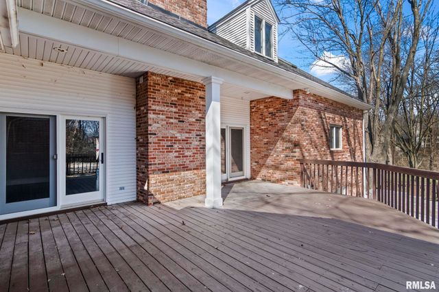 804 FAIRFAX Court, Springfield, IL 62702