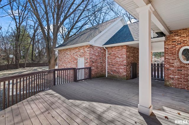 804 FAIRFAX Court, Springfield, IL 62702