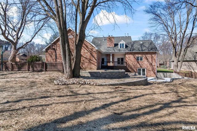 804 FAIRFAX Court, Springfield, IL 62702