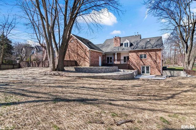 804 FAIRFAX Court, Springfield, IL 62702