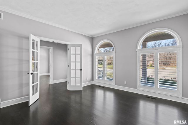 804 FAIRFAX Court, Springfield, IL 62702