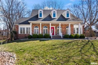 804 FAIRFAX Court, Springfield, IL 62702