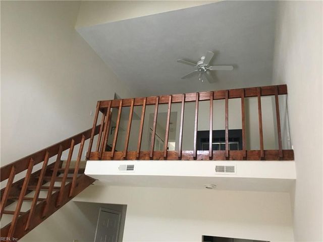 1210 Stockley Gdns Apt 605, Norfolk, VA 23517
