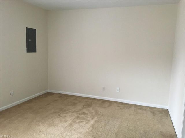 1210 Stockley Gdns Apt 605, Norfolk, VA 23517