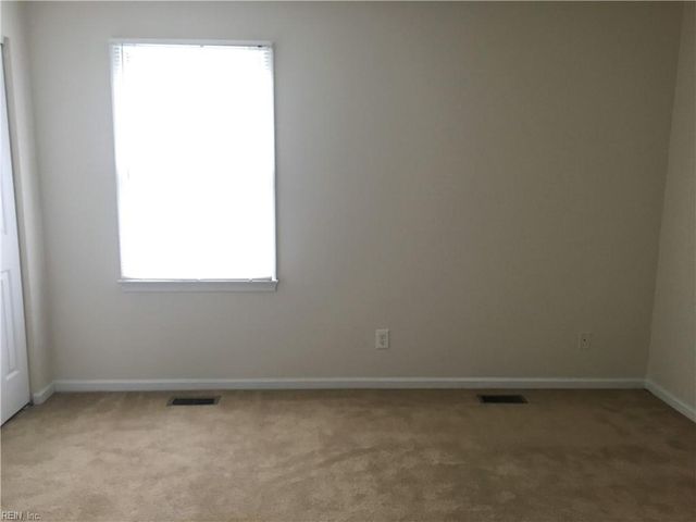 1210 Stockley Gdns Apt 605, Norfolk, VA 23517