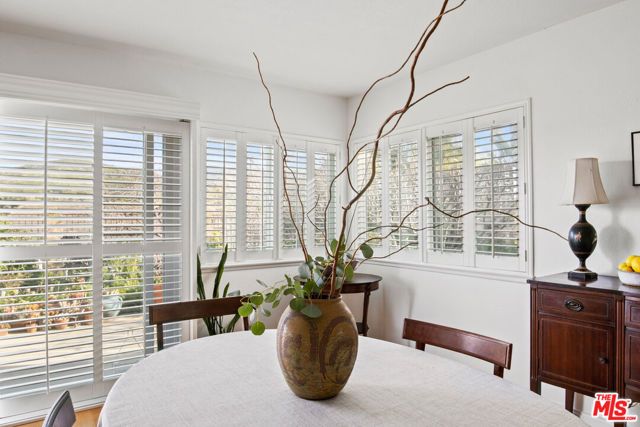 420 Blackhawk Drive, Newbury Park (thousand Oaks), CA 91320