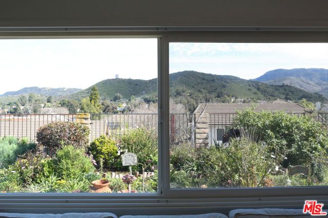 420 Blackhawk Drive, Newbury Park (thousand Oaks), CA 91320