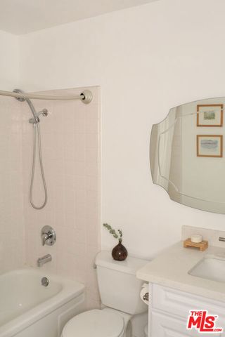 420 Blackhawk Drive, Newbury Park (thousand Oaks), CA 91320