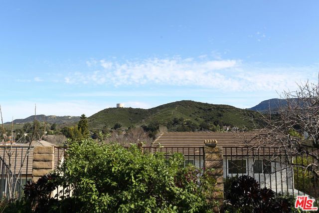 420 Blackhawk Drive, Newbury Park (thousand Oaks), CA 91320