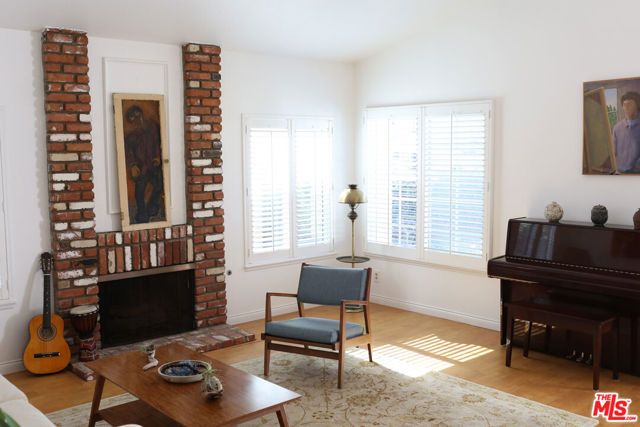 420 Blackhawk Drive, Newbury Park (thousand Oaks), CA 91320