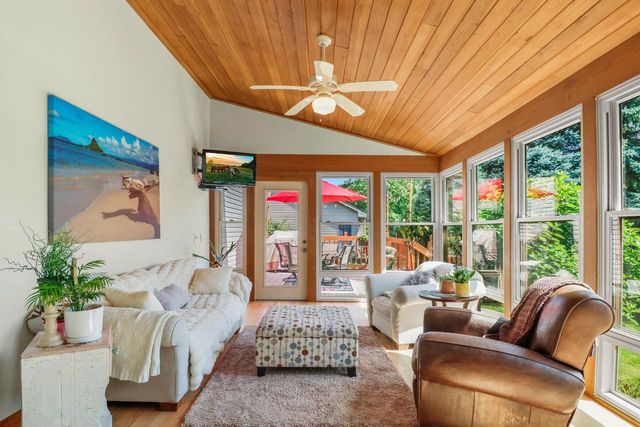 933 Chalfont Drive, Sun Prairie, WI 53590