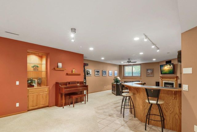 933 Chalfont Drive, Sun Prairie, WI 53590