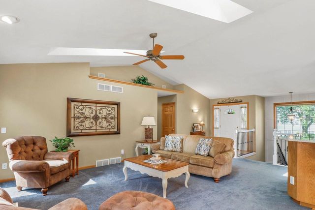 933 Chalfont Drive, Sun Prairie, WI 53590