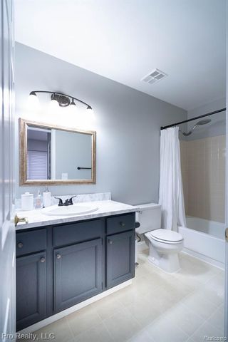 1071 Longfellow Drive, Canton, MI 48187