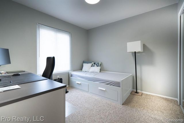 1071 Longfellow Drive, Canton, MI 48187