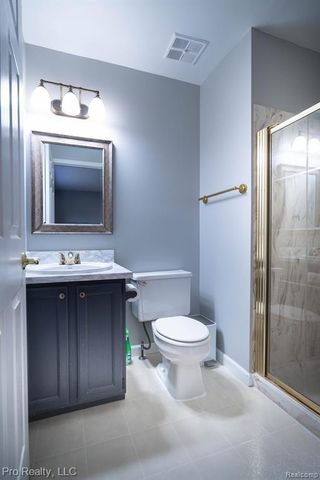 1071 Longfellow Drive, Canton, MI 48187