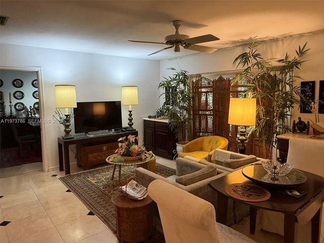 7010 SW 148th Ter, Palmetto Bay, FL 33158