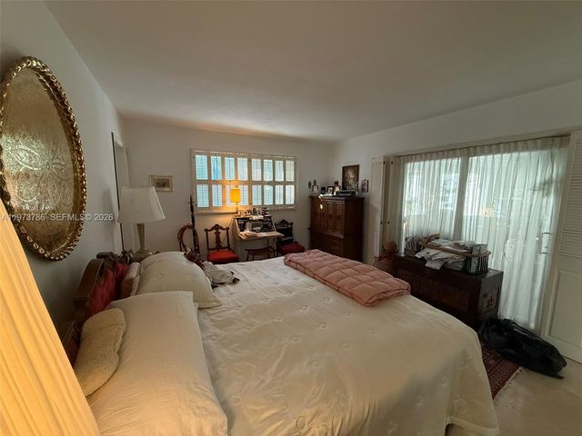 7010 SW 148th Ter, Palmetto Bay, FL 33158