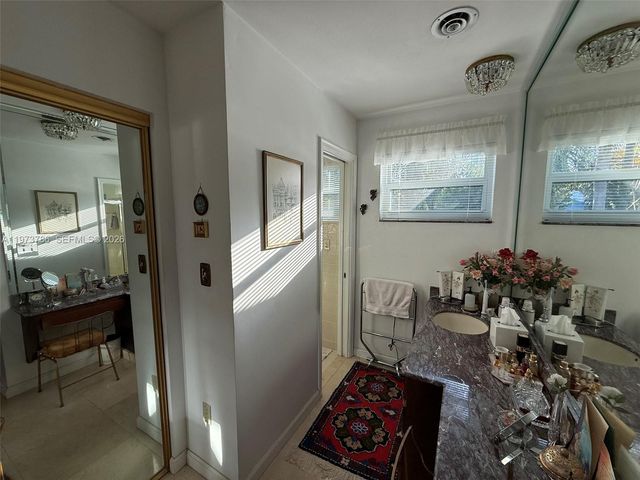 7010 SW 148th Ter, Palmetto Bay, FL 33158