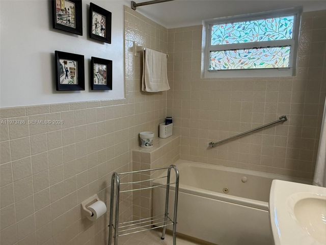 7010 SW 148th Ter, Palmetto Bay, FL 33158