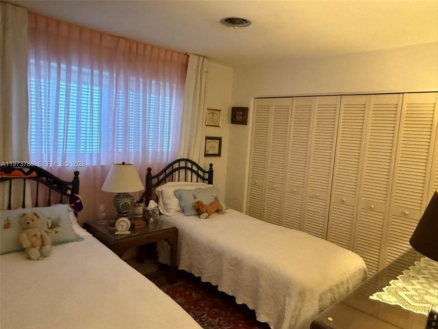 7010 SW 148th Ter, Palmetto Bay, FL 33158