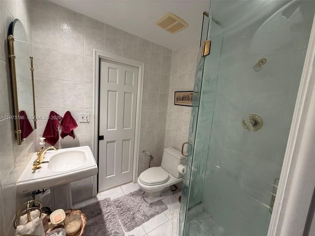 7010 SW 148th Ter, Palmetto Bay, FL 33158