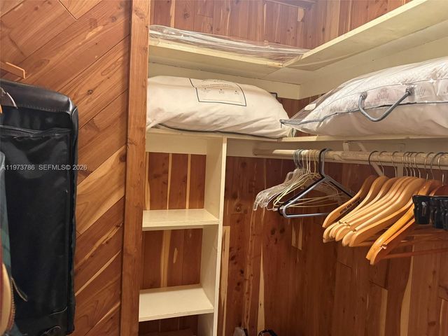 7010 SW 148th Ter, Palmetto Bay, FL 33158