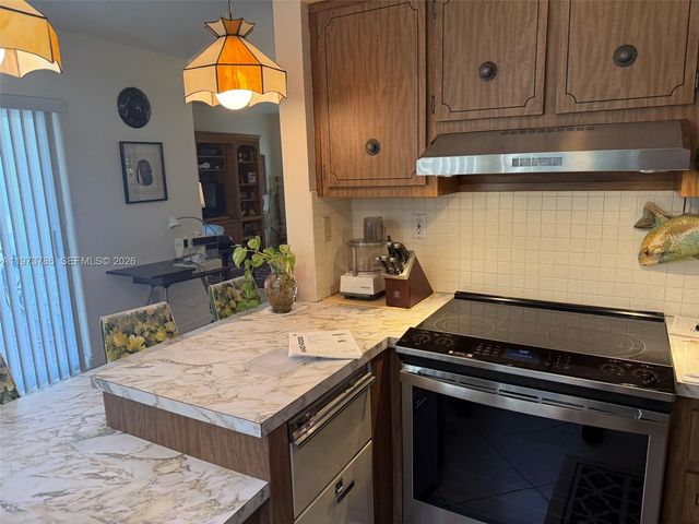 7010 SW 148th Ter, Palmetto Bay, FL 33158