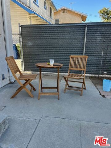 4621 Melbourne Avenue, Los Angeles, CA 90027