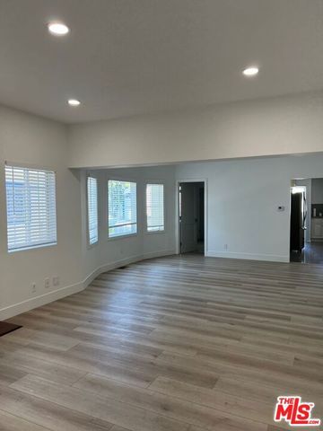 4621 Melbourne Avenue, Los Angeles, CA 90027