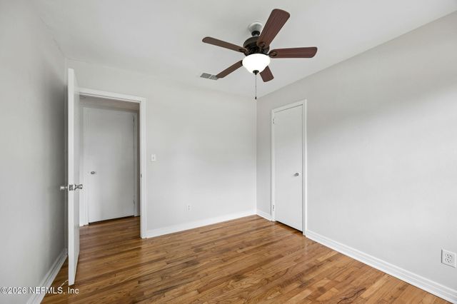 2436 ORMSBY Circle E, Jacksonville, FL 32210