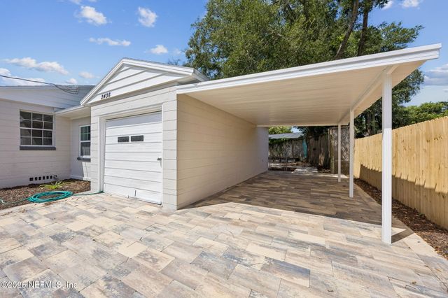 2436 ORMSBY Circle E, Jacksonville, FL 32210