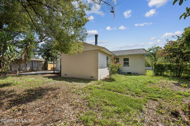2436 ORMSBY Circle E, Jacksonville, FL 32210